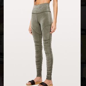 LULULEMON Into Something Good Tight 28" Sz 8 Sage